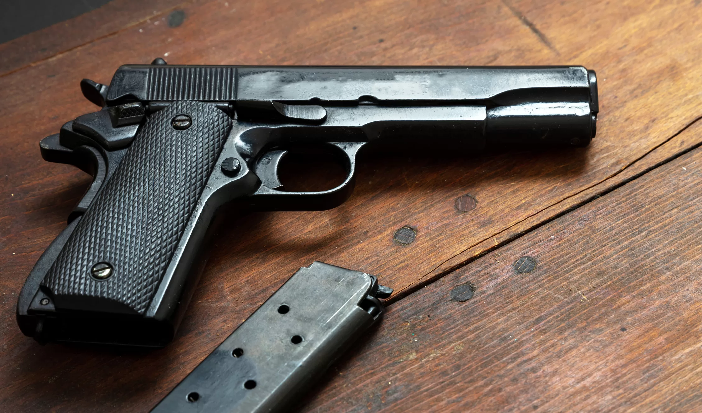 How to advertise in the gun industry