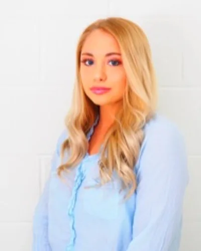 Lindsay U., Senior SEO & AI Strategist