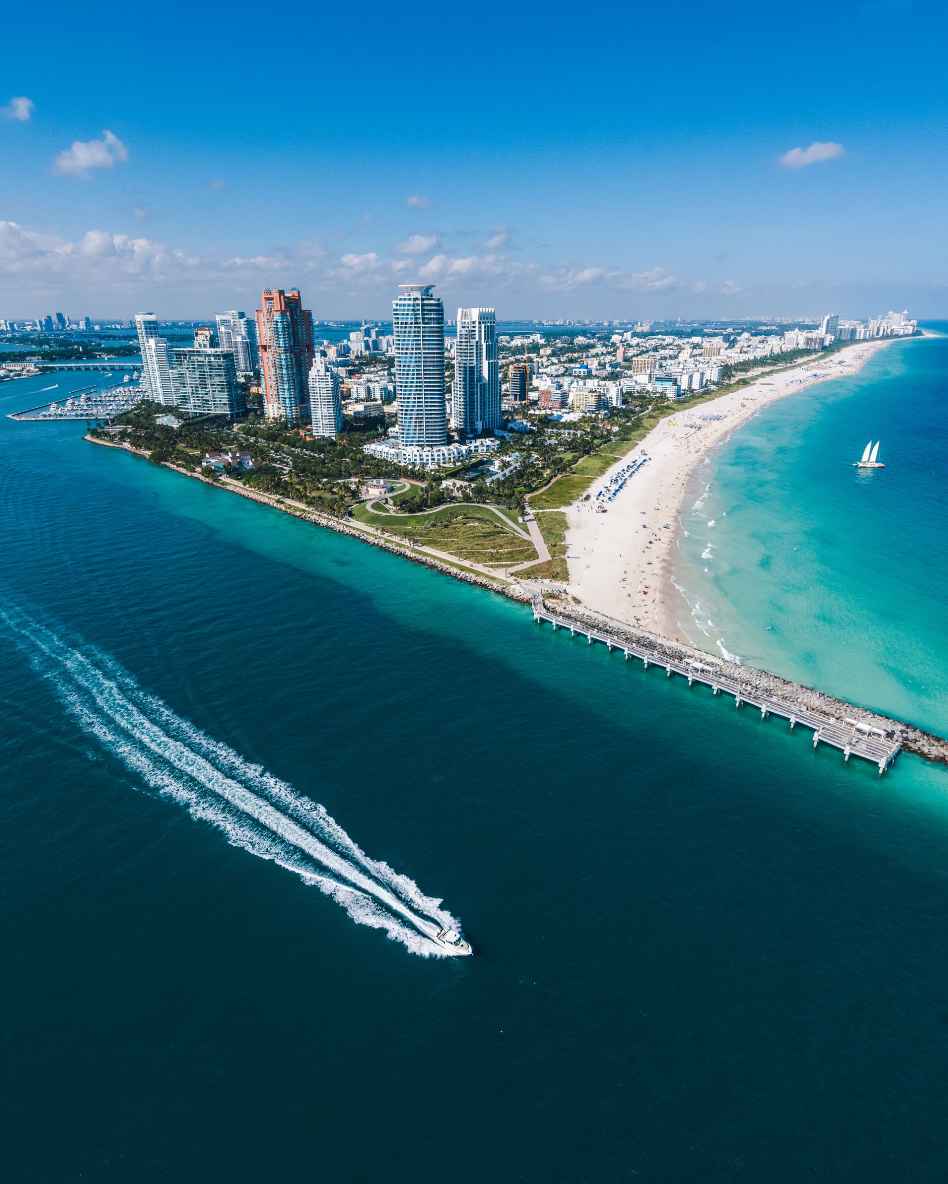 Why Miami Continues to Lead the Luxury Real Estate Market in 2025