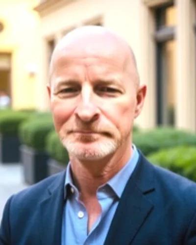 Barry L., Senior SEO & AI Strategist