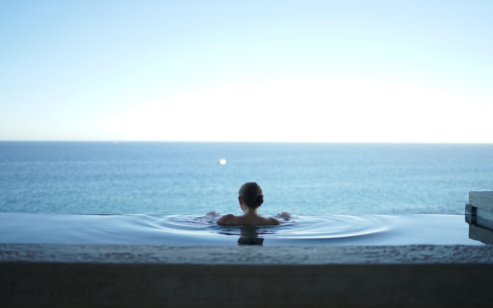 Finding Your Perfect Condo: A Guide to Amenities and Lifestyle in Surfside, Miami Beach & Sunny Isles with Jonathan Bigelman