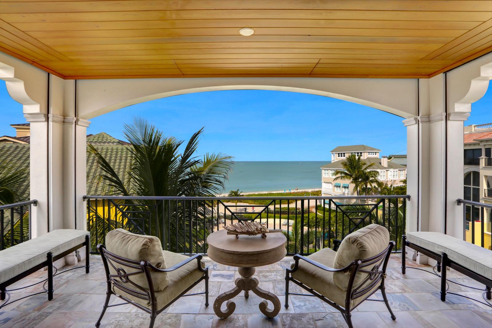 Selling a Luxury Home in Miami: How to Maximize Your Property’s Value in 2025