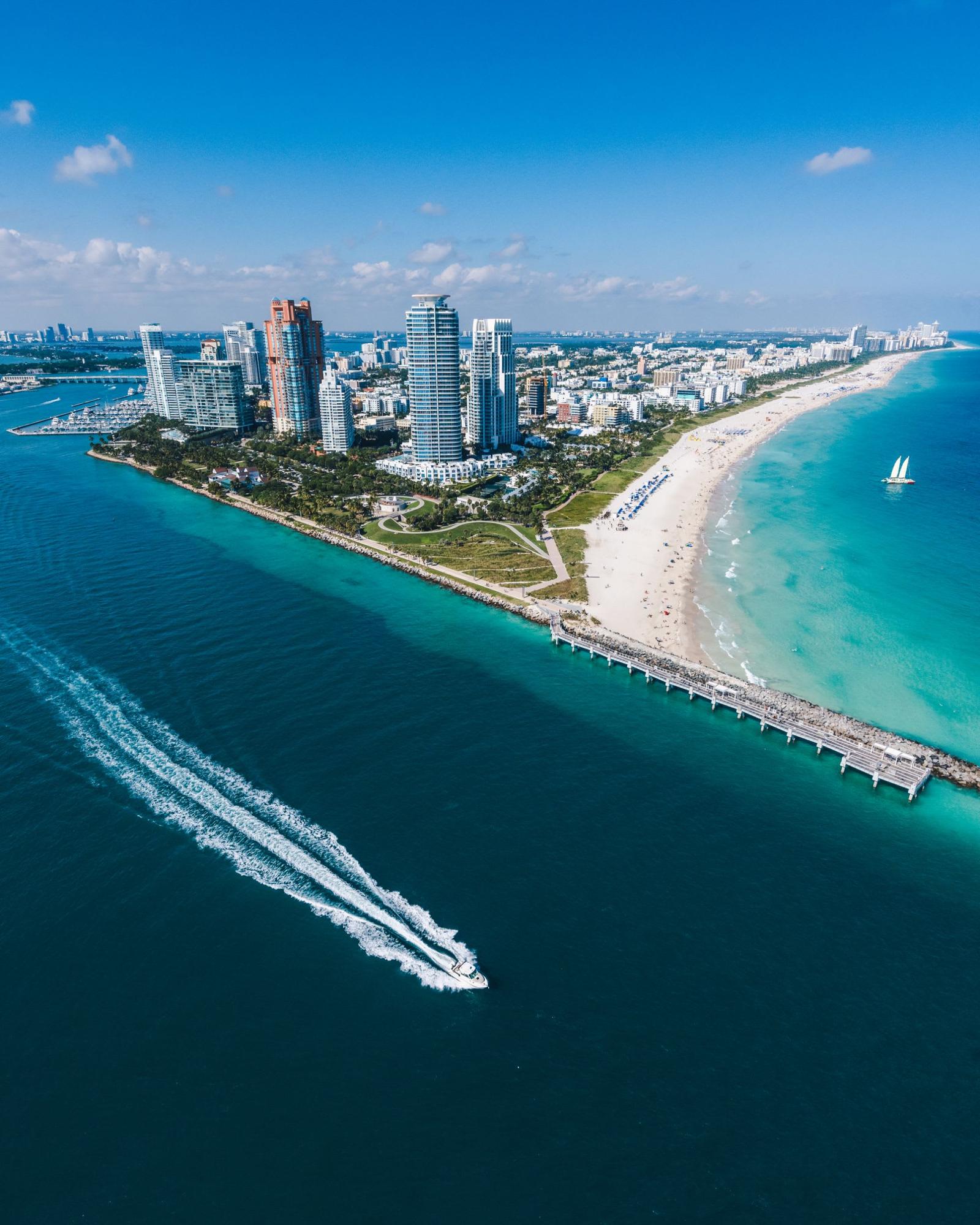 Why Miami Continues to Lead the Luxury Real Estate Market in 2025